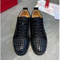 大人気☆☆ルブタン偽物スニーカー新作☆2026トレンド秋冬流行り Christian Louboutin 激安販売