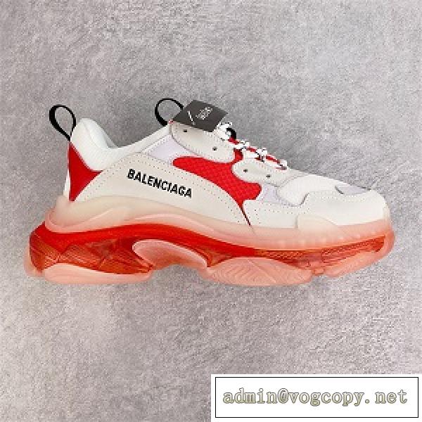 大好評☆☆Balenciaga Triple S 靴おしゃれ2026最新作☆バレンシアガスニーカーコピー人気上昇中