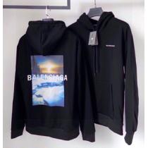 BALENCIAGAパーカー人気2026新作☆バレンシアガスーパーコピー主役級ロゴ秋冬流行りウェア