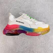 人気上昇中☆Balenciaga Triple S スニーカー☆バレンシアガコピー激安スタイリッシュ100％品質保証