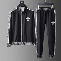 【累積売上総額第１位】VERSACE 2026新品ヴェルサーチコピーセットアップ2点エレガント上質