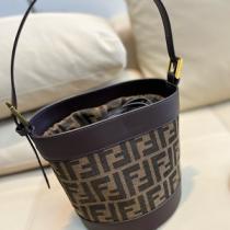 2026トレンド★Fendi コピーvintageバッグ可愛い人気お買い得ファッション新作プレゼントおすすめ