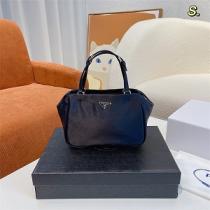 大人気♡ PRADAトートバッグ新作プラダコピー2026早速チェックおしゃれ可愛いバッグ