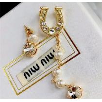 人気上昇中★ miumiuコピーイヤリング人気2026トレンド素敵なミュウミュウ激安新作