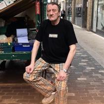 大人気☆BURBERRY✖️ SUPREMEコラボ半袖ｔシャツバーバリーコピー希少限定2026春夏新品