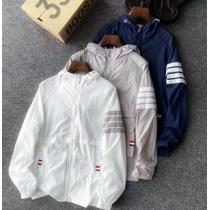 通気性抜群おしゃれ2026新品THOM BROWNE ジャケット薄いトムブラウンスーパーコピー激安通販