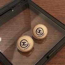 高評価人気ブランドピアスコピー2026流行りお洒落アクセサリー芸能人愛用プレゼントおすすめ