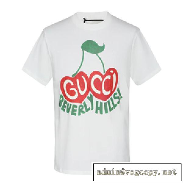 ミックス感が溢れる GUCC1 ハイブランドコピー半袖Tシャツ ホワイト チェリーのプリント 春夏にぴったり