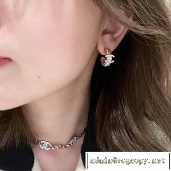 お買得 SALE ブランドコピーピアス 激安販売 お顔周りに華を添えて 高級感漂う雰囲気 2026人気ランキング