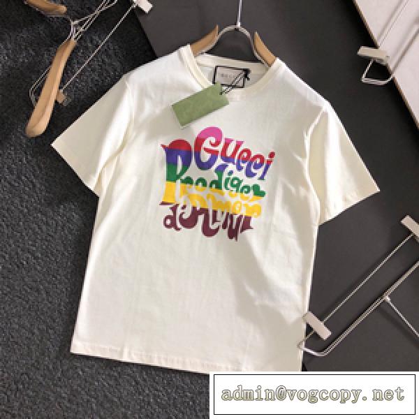 2026トレンド感を楽しめ GUCC1高品質 ブランド半袖Tシャツコピー 大胆にプリントされたロゴ サイズ感