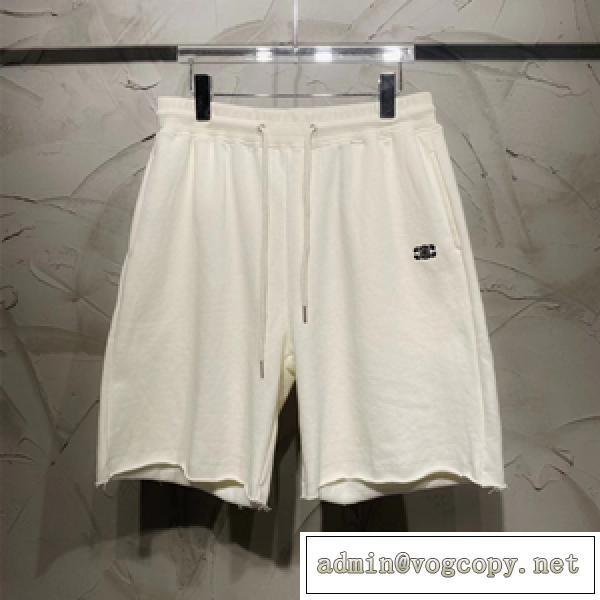 2026年春夏のトレンド登場CELINE ショートパンツコピー セリーヌトリオンフ ユニセックスに使える 着回し