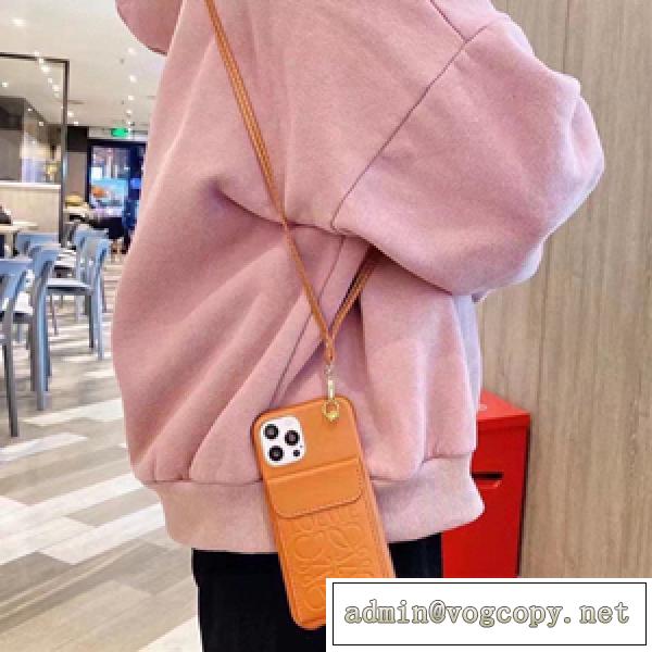 愛用するLOEWE ロエベスーパーコピー スマホケース バイカラーショルダー付き カード収納名入れケース