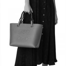 ２WAY汎用性の高い LOEWE アナグラム ロエベトートバッグコピー 2色可選 着こなしをアップグレード