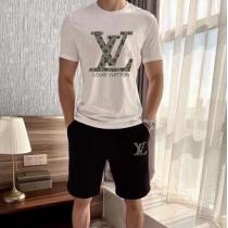 ルイヴィトン上下着コピー2026流行りお洒落なLOUIS VUITTON新作高級ブランド個性的カジュアルコーディネート