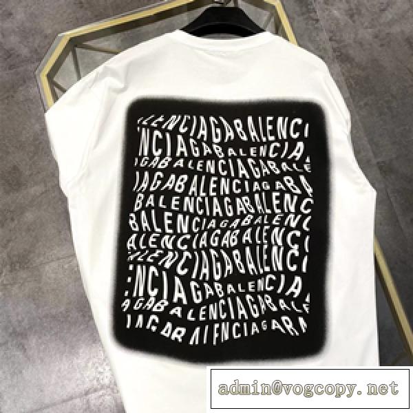 BALENCIAGA バレンシアガ 2026ssプリントTシャツ コピー ユニセックス着用でき 唯一無二の存在感を放つ