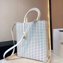 個性的なCELINEロゴ セリーヌスーパーコピー トートバッグ レザー 2026...
