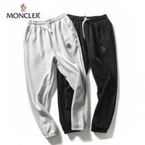 MONCLER モンクレールスウェットパンツ スーパーコピー 優れたストレッチ性 誰にも夢中になるトレンド