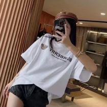 BURBERRYバーバリーコピー 半袖Ｔシャツ 男女兼用 海外スナップ風の着こなし 手頃な価格に新商品お勧め
