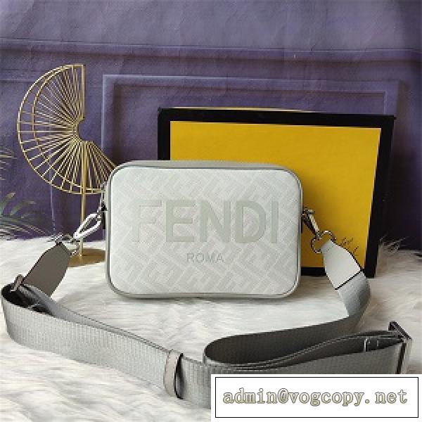 最高級★Fendi ショルダーバッグ コピー フェンディ バッグ 激安2026新作 使いやすい 通勤用 品質保証 数量限定アイテム