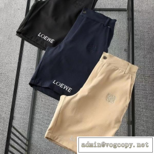 LOEWE ロエベ偽物 ハーフパンツ ロゴのエンブロイダリー 落ち着いた印象 ヴィンテージ風のトレンドコーデ