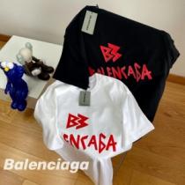 お洒落な着こなし BALENCIAGA バレンシアガ 半袖Tシャツ ストレスフリーな着心地 ユニセックス着用でき