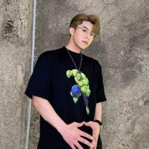 とても良い抜け感を演出 BALENCIAGA バレンシアガ 半袖Tシャツ 高品質偽物 ストリート感あふれる 男女兼用