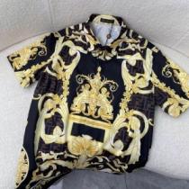 有名人着用 VERSACE × FENDI 2026ssコレクション ヴェルサーチ 半袖シャツコピー ゆるやかなシルエット