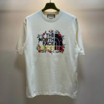 ユニセックス着用できGucc1×The North Face クルーネックTシャ...