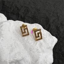 2026人気商品★VERSACE ピアス新作ヴェルサーチスーパーコピーアクセサリー激安通販おしゃれプレゼント最適