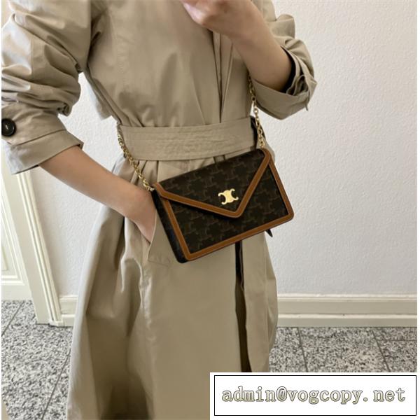 超優秀素敵なCELINEコピーセリーヌ TRIOMPHE CANVAS WALLET チェーンショルダーバッグ人気色収納性抜群