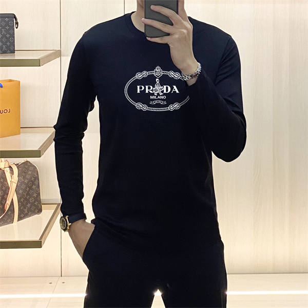 ぷ⭕️お値下けしました⭕️PRADA ブラック 長袖Tシャツ 100720_G_1660434369796.jpg