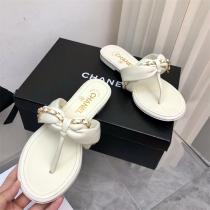 女心をくすぐる新品 CCブランドスーパーコピー レディースサンダル カジュアルにきれいめ 夏に欠けない一品!