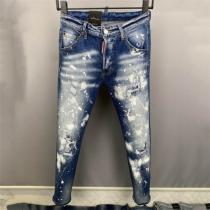 大注目人気アイテム DSQUARED2ジーパンコピー メンズラグジュアリースタイル インパクトのあるダメージ