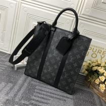 ルイヴィトン偽物トートバッグM46098サックプラ・クロス★2026人気LOUIS VUITTON新作ファスナー開閉式★便利なストラップ付き