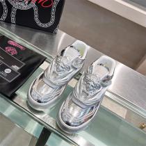 立体感のある仕上がりに! VERSACE オデュッセイア ヴェルサーチ偽物 軽量スリッポン スニーカー 男女兼用高品質