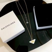 日本でも高い人気 BALENCIAGA バレンシアガ*BBロゴ ネックレス チェーン 激安スーパーコピー 芸能人も愛用する