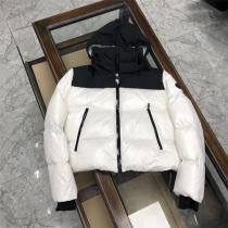 【VIPセール】Moncler ダウンレディース新作モンクレールスーパーコピーショートダウン★帽子は隠す保温性抜群