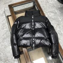 【VIPセール】Moncler ダウンレディース新作モンクレールスーパーコピーショートダウン★帽子は隠す保温性抜群