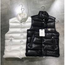 安心の関税込価格MONCLERベストダウンジャケット★累積売上総額第１位★モンク...