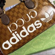 【累積売上総額第１位】adidas x Gucc１ハンドバッグTrefoilプリント702397使いやすい収納性抜群