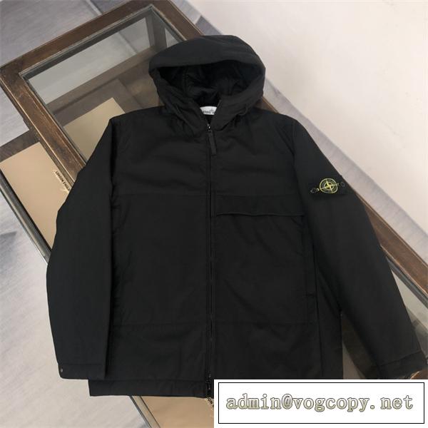 STONE ISLAND ストーンアイランド フーデッド ダウンジャケットコピー 綿入れ クールさがあるスタイリング