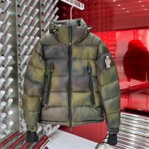 ★MONCLER モンクレールダウンジャケット★New 高品質偽物 2026秋冬のメンズ防寒着 抜群の暖かさを実現