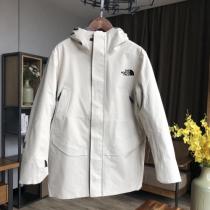 機能性 THE NORTH FACE 自然でおしゃれな着こなし 偽物ザノースフェイス ダウンジャケット 使い勝手も抜群