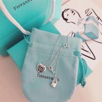 ❤️2026-2026新作❤️Tiffany&Co.シルバーキーロックネックレス人気ティファニーアクセサリーコピー