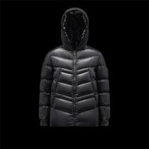 MONCLER新作★ Clairショートダウンジャケット★モンクレールダウンコピー機能的レディース黒色白色