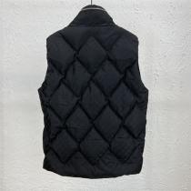 高評価☆MONCLERベストダウン新品モンクレールダウンコピー累積売上総額第１位★入手困難