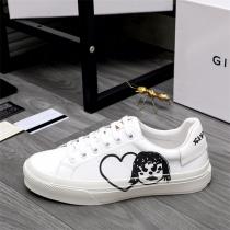 GIVENCHYコピー★スニーカー オシャレ人気2026トレンドジバンシー新作秋冬コレクション★カジュアル