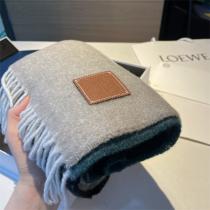 海外セレブが注目ロエベ マフラー新品LOEWEコピー激安2026秋冬トレンド特に話題なの上品