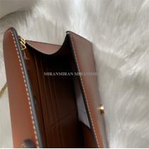 最安値★CELINE偽物セリーヌコピー CUIR TRIOMPHE チェーンショルダーバッグレディース新作
