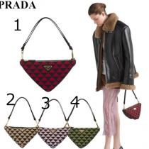 話題商品☆PRADA偽物プラダシンボル レザーxファブリックショルダーバッグ希少★入手困難アイテム
